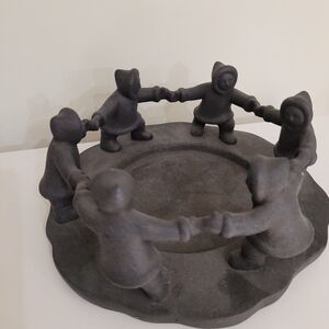 INUIT Figure Charcoal Gray Circular Art Sculpture Candle Centerpiece Vintage